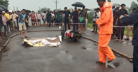 ट्रकले स्कुटरलाई ठक्कर दिँदा एक जनाको मृत्यु