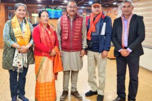 धार्मिक भ्रमणको निमित्त कमल थापा दिल्ली प्रस्थान
