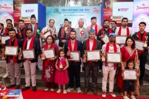 राष्ट्रिय फोटो पत्रकारिता अवार्ड : ८ विधा र ७ प्रदेशका उत्कृष्ट फोटो पत्रकार सम्मानित