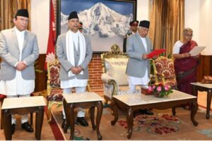 नवनियुक्त प्रधानमन्त्री सुशीला कार्कीले संसद् (प्रतिनिधि सभा) विघटन गरिन्