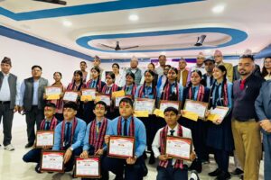 बिर्तामोड नगरपालिकाद्वारा तीन उत्कृष्ट शिक्षक र १९ विद्यार्थी पुरस्कृत, निवृत्त शिक्षकको सम्मान